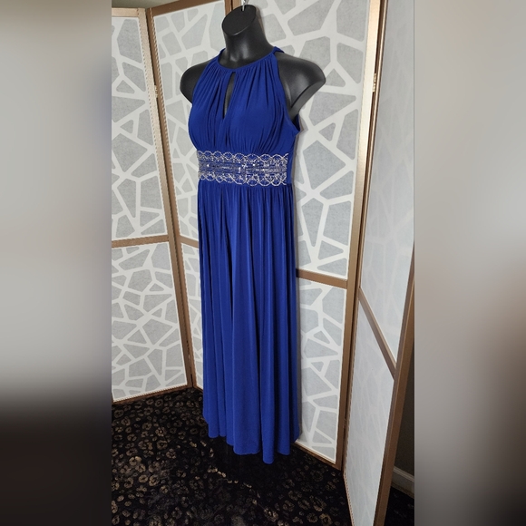 R&M Richard Sleeveless Long Gown With Beaded Waist | Size 12 - Picture 3 of 8